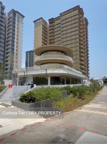 Grand Dunman (D15), Retail #609843071